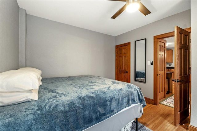 2701 Harriet Avenue 202, Minneapolis, MN 55408