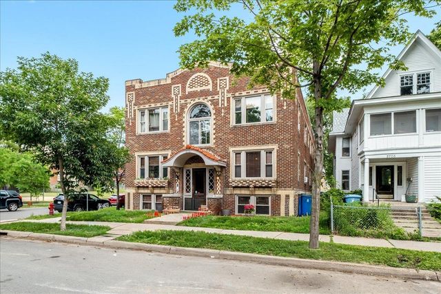 2701 Harriet Avenue 202, Minneapolis, MN 55408
