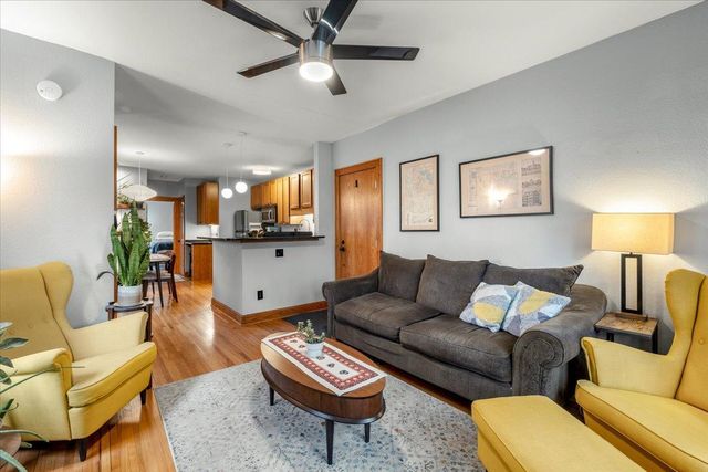 2701 Harriet Avenue 202, Minneapolis, MN 55408