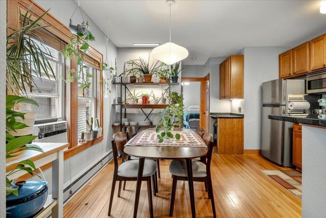 2701 Harriet Avenue 202, Minneapolis, MN 55408
