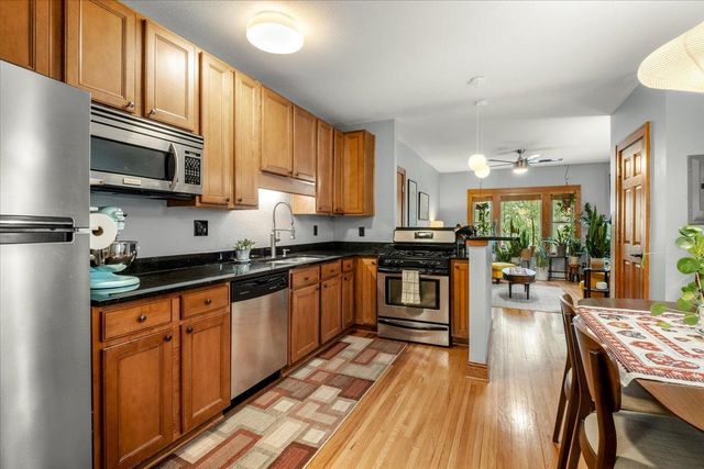 2701 Harriet Avenue 202, Minneapolis, MN 55408