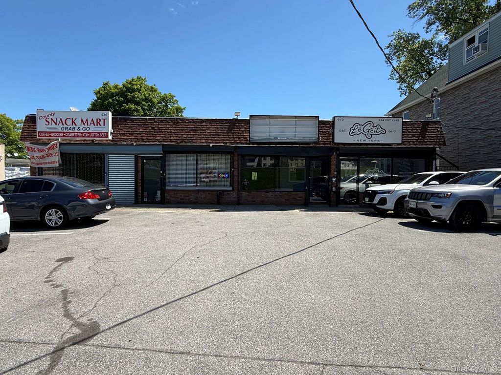 670 Central Park Avenue 4, Yonkers, NY 10704 — exterior
