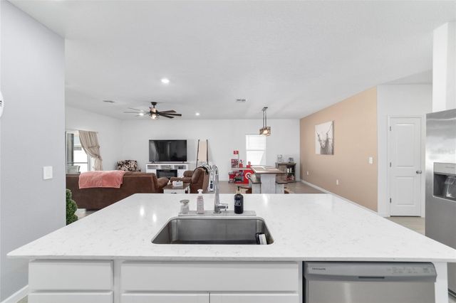 4012 NE 33RD AVENUE, Ocala, FL 34479