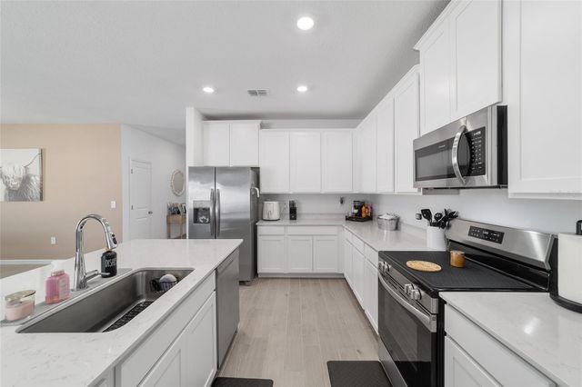 4012 NE 33RD AVENUE, Ocala, FL 34479