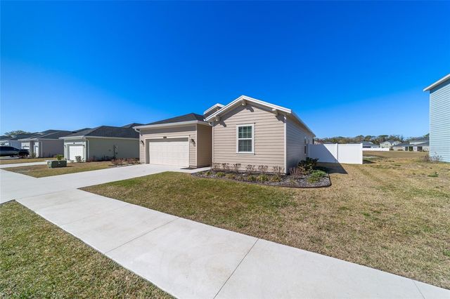 4012 NE 33RD AVENUE, Ocala, FL 34479