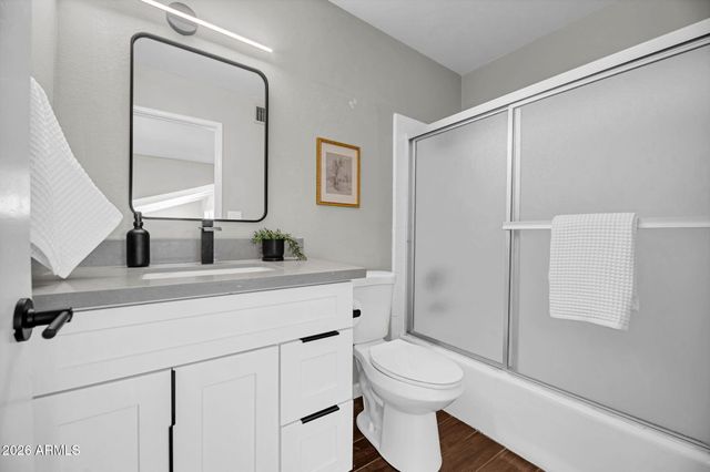 7 E LOMA Lane, Phoenix, AZ 85020