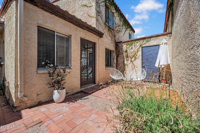 7 E LOMA Lane, Phoenix, AZ 85020