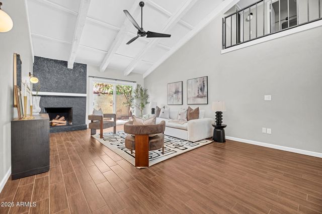 7 E LOMA Lane, Phoenix, AZ 85020