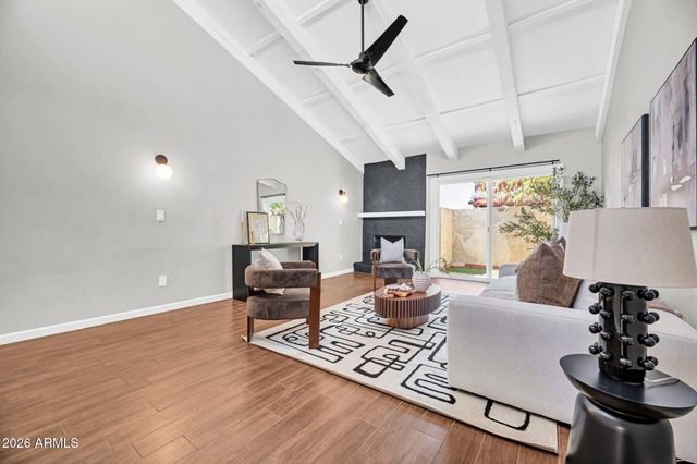 7 E LOMA Lane, Phoenix, AZ 85020
