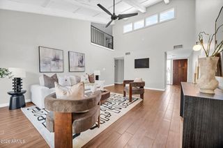 7 E LOMA Lane, Phoenix, AZ 85020