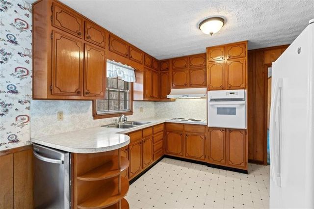 5920 Rosie Lane SE, Mableton, GA 30126