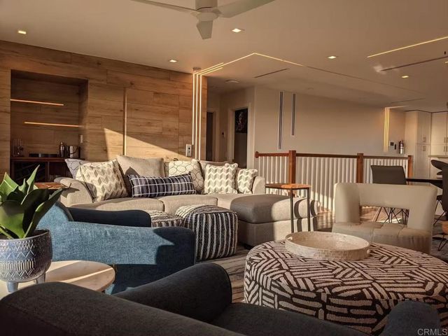 2812 Poinsettia Drive, San Diego, CA 92106