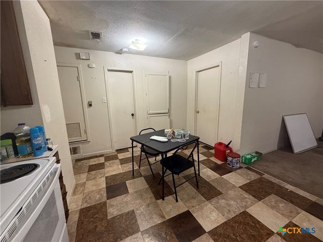 211 Hold Street, Killeen, TX 76541