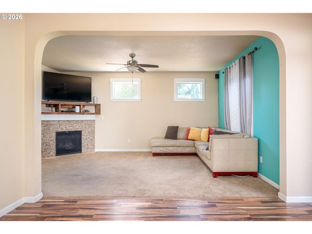 34575 NOBLE Rd, St Helens, OR 97051