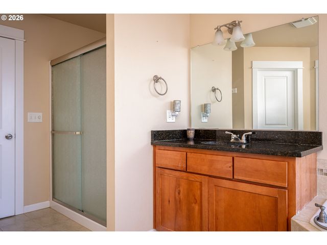 34575 NOBLE Rd, St Helens, OR 97051