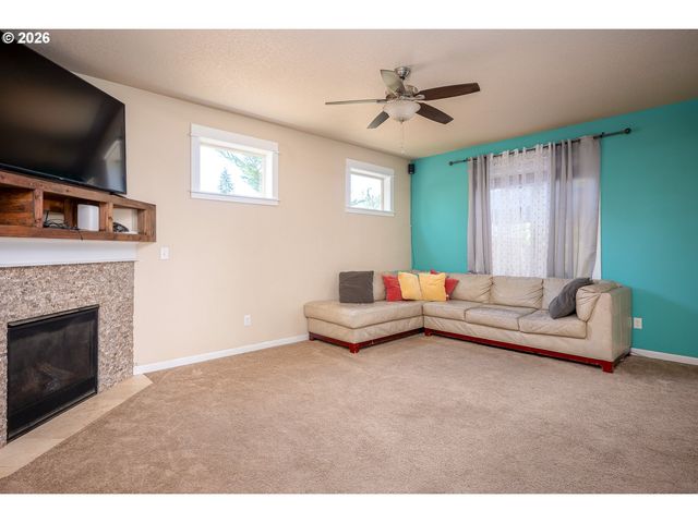 34575 NOBLE Rd, St Helens, OR 97051