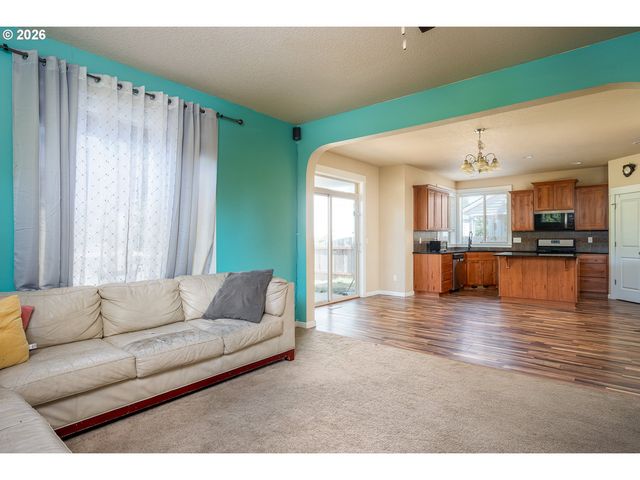 34575 NOBLE Rd, St Helens, OR 97051