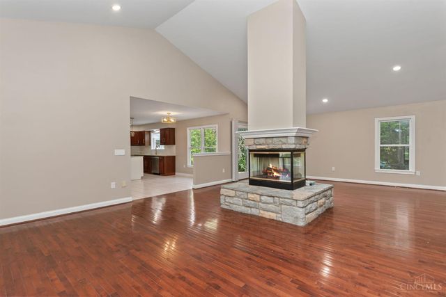 7147 Brightwaters Court, Liberty Twp, OH 45011