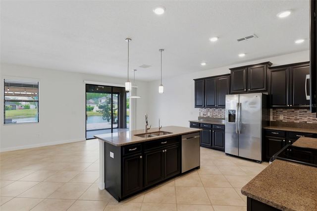 19419 PADDOCK VIEW DRIVE, Tampa, FL 33647