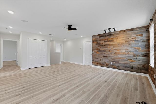 19419 PADDOCK VIEW DRIVE, Tampa, FL 33647