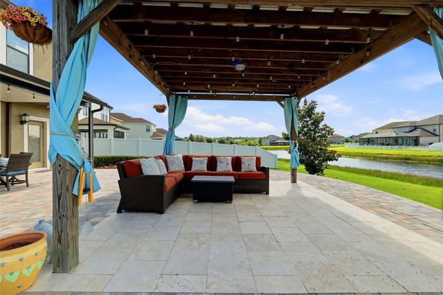 19419 PADDOCK VIEW DRIVE, Tampa, FL 33647