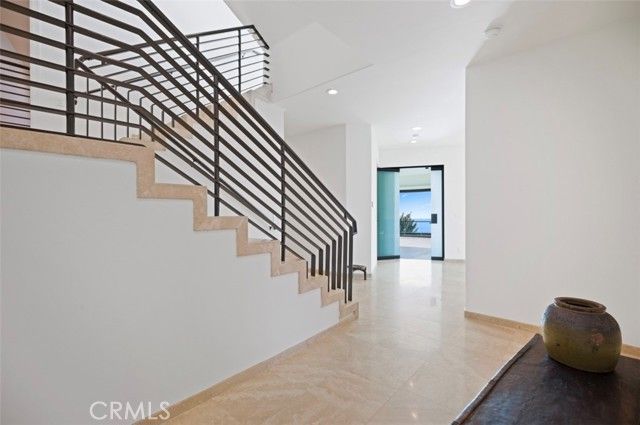 648 Mystic Vw, Laguna Beach, CA 92651