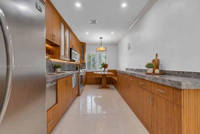 549 NE 12th Avenue, Fort Lauderdale, FL 33301