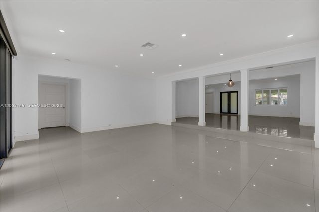549 NE 12th Avenue, Fort Lauderdale, FL 33301