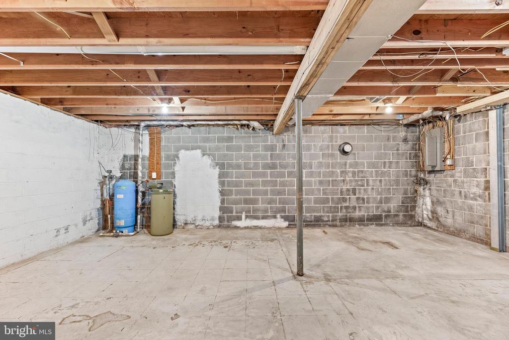 321 SUN PARK LN, Huntingtown, MD 20639