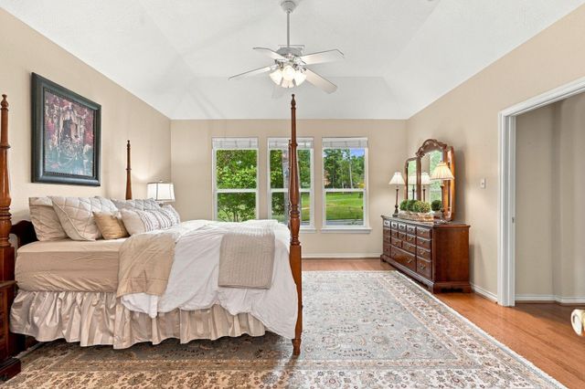 156 April Waters Drive W, Conroe, TX 77356