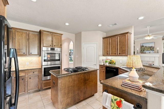 156 April Waters Drive W, Conroe, TX 77356