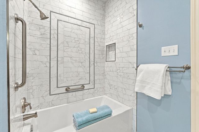 156 April Waters Drive W, Conroe, TX 77356