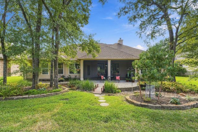 156 April Waters Drive W, Conroe, TX 77356