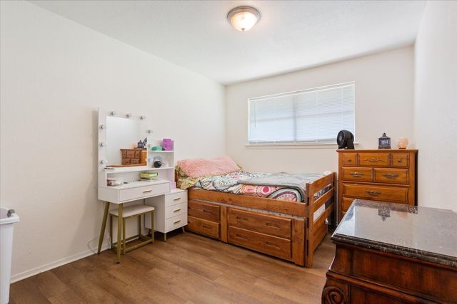 208 Alamosa Drive, Hewitt, TX 76643