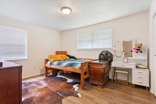208 Alamosa Drive, Hewitt, TX 76643