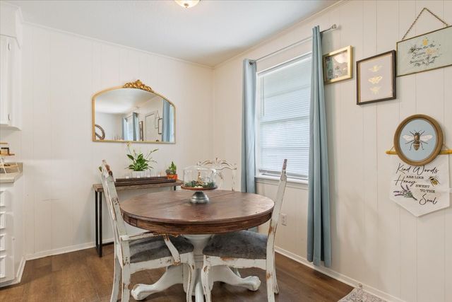 208 Alamosa Drive, Hewitt, TX 76643
