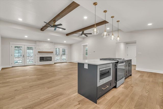 10985 E Cd Avenue, Richland, MI 49083