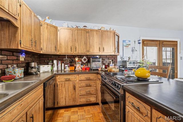 9 Christine Drive, O'fallon, MO 63366