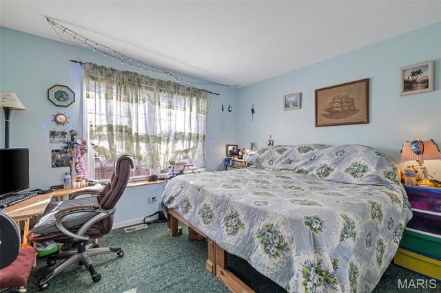 9 Christine Drive, O'fallon, MO 63366