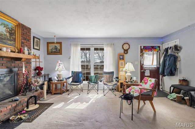 9 Christine Drive, O'fallon, MO 63366