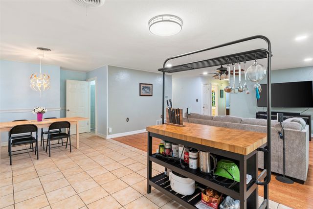 1010 Nina Street, Bowie, TX 76230