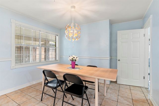 1010 Nina Street, Bowie, TX 76230
