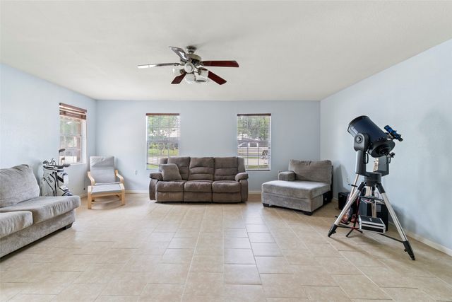 1010 Nina Street, Bowie, TX 76230