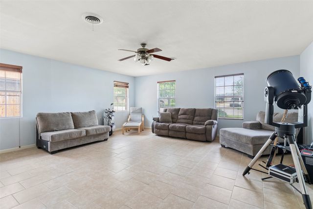 1010 Nina Street, Bowie, TX 76230