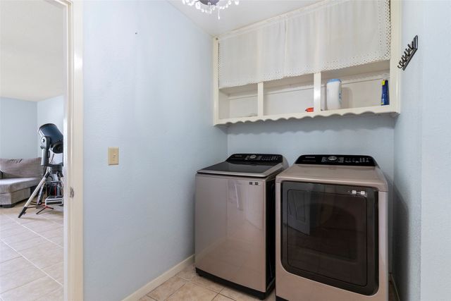 1010 Nina Street, Bowie, TX 76230