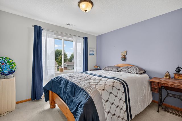 870 SE Willow Brook Drive, Waukee, IA 50263