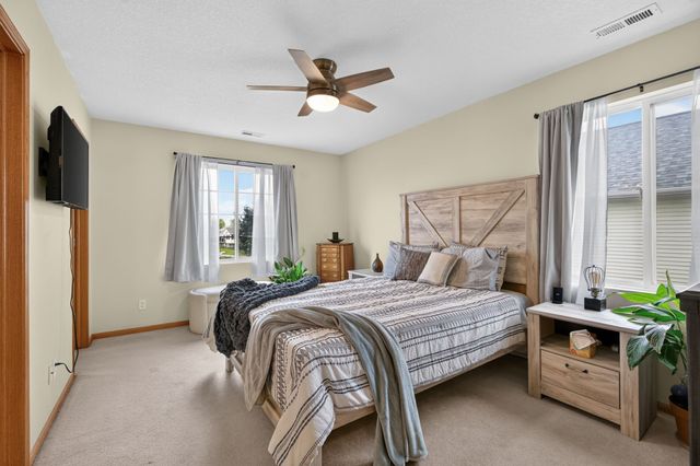 870 SE Willow Brook Drive, Waukee, IA 50263