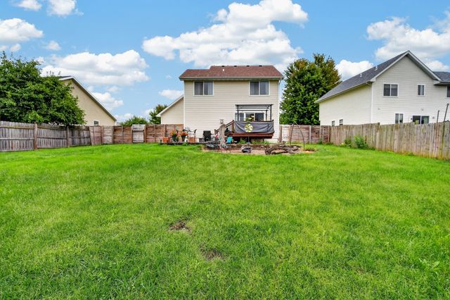 870 SE Willow Brook Drive, Waukee, IA 50263
