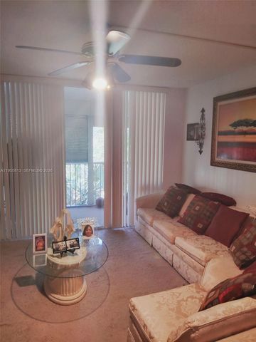 3121 NW 47th Ter 411, Lauderdale Lakes, FL 33319