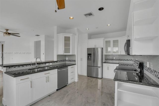 659 Vista Meadows Dr, Weston, FL 33327